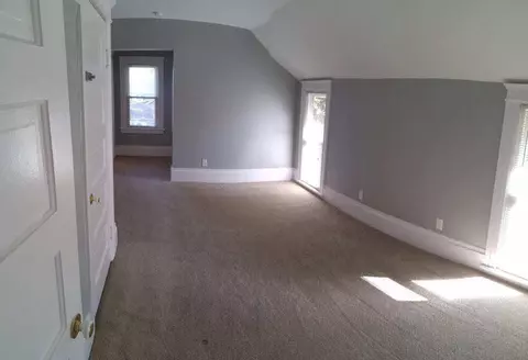 141 N Thompson, Jackson, MI 49202 photo 24