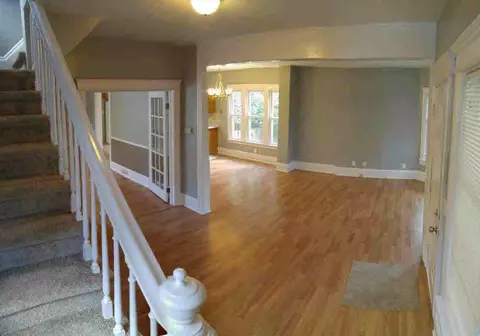141 N Thompson, Jackson, MI 49202 photo 12