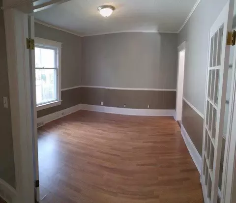 141 N Thompson, Jackson, MI 49202 photo 5