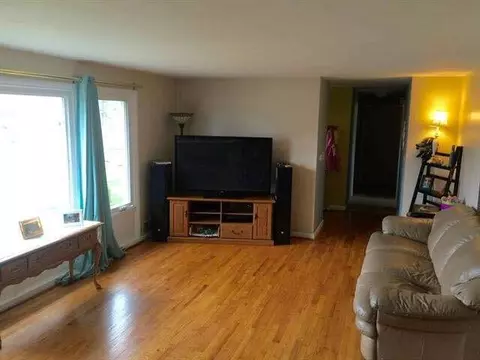 843 Halstead, Jackson, MI 49203 photo 5