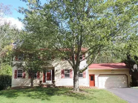 1933 Trinity, Jackson, MI 49201 photo 1