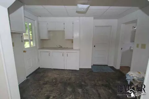 139 Godfroy, Monroe, MI 48162 photo 9