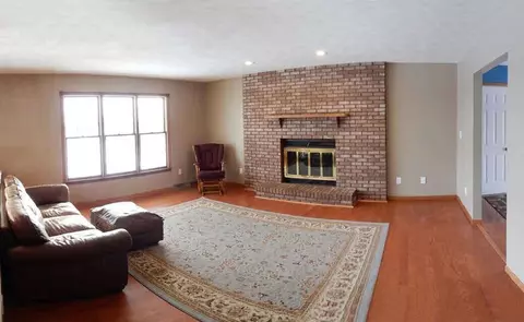 5152 Page, Jackson, MI 49201 photo 2