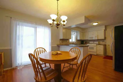 3921 Harwich, Jackson, MI 49201 photo 6