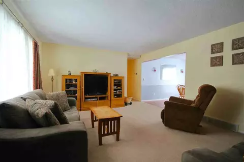 3921 Harwich, Jackson, MI 49201 photo 4