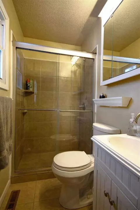 3921 Harwich, Jackson, MI 49201 photo 12