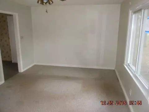 167 Peacock, Jackson, MI 49202 photo 4