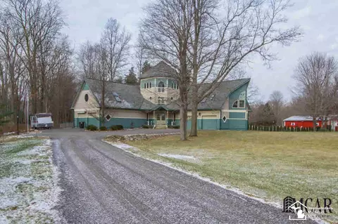9255 Crabb, Temperance, MI 48182 photo 1