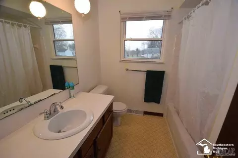 6245 E Dunbar, Monroe, MI 48161 photo 7