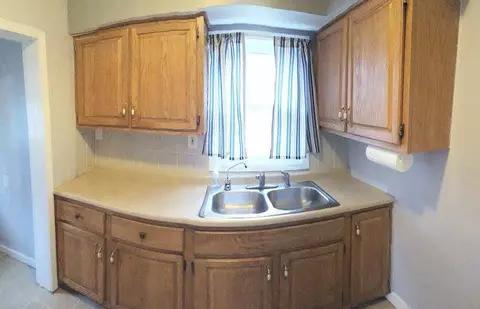 642 W Monroe, Jackson, MI 49202 photo 5