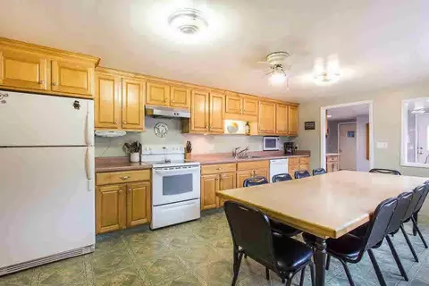 1801 N Sutton, Jackson, MI 49202 photo 6
