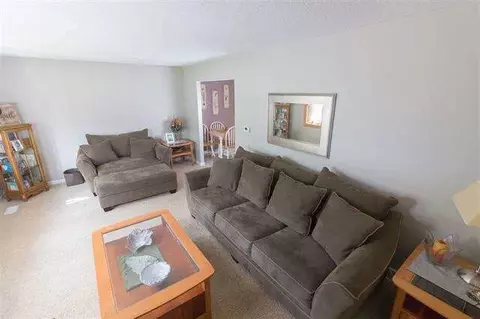6981 Surrey, Jackson, MI 49201 photo 7