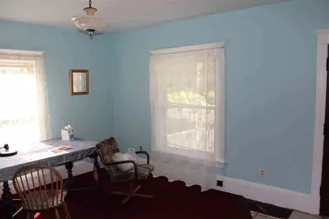 122 Arnold, Jackson, MI 49202 photo 3