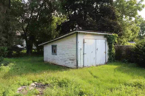 122 Arnold, Jackson, MI 49202 photo 30