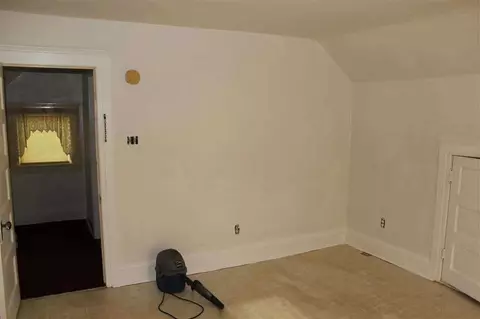 122 Arnold, Jackson, MI 49202 photo 26