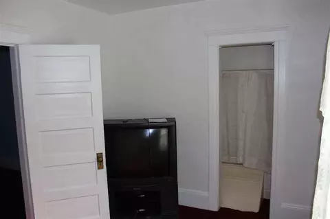 122 Arnold, Jackson, MI 49202 photo 11