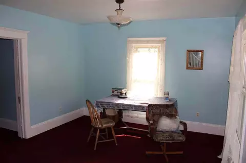 122 Arnold, Jackson, MI 49202 photo 2
