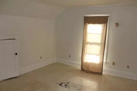 122 Arnold, Jackson, MI 49202 photo 25