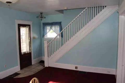 122 Arnold, Jackson, MI 49202 photo 4