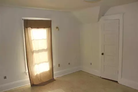 122 Arnold, Jackson, MI 49202 photo 28