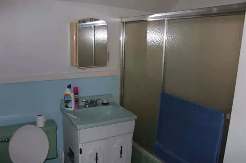 122 Arnold, Jackson, MI 49202 photo 24