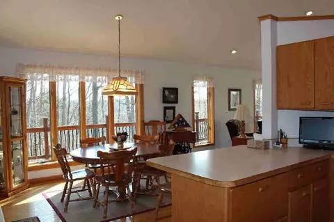 2860 Blackman, Jackson, MI 49201 photo 9