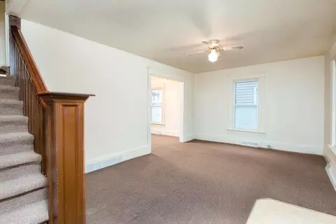 109 N Thompson, Jackson, MI 49202 photo 4