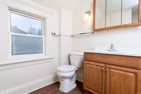 109 N Thompson, Jackson, MI 49202 photo 8