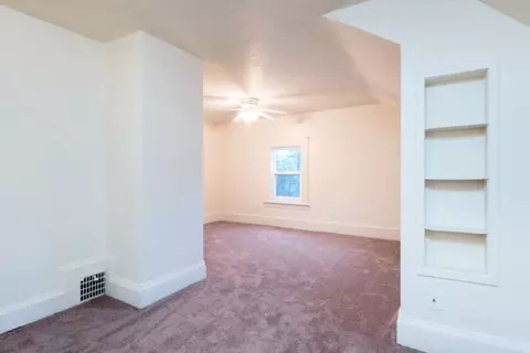 109 N Thompson, Jackson, MI 49202 photo 12