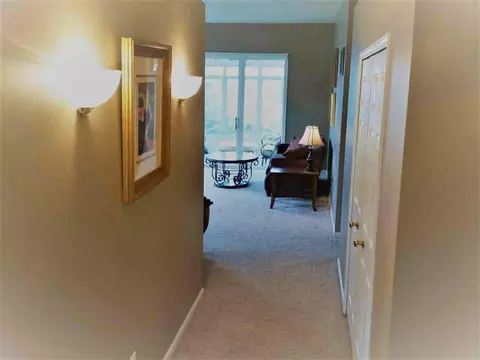 878 Chamberlain, Jackson, MI 49203 photo 2