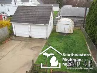 535 Godfroy, Monroe, MI 48162 photo 17