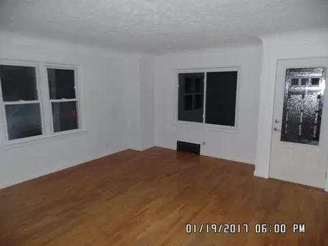 2411 Twilight, Jackson, MI 49203 photo 2