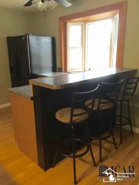 10797 Secor, Temperance, MI 48182 photo 5