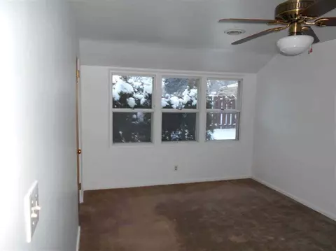 902 S Thompson, Jackson, MI 49203 photo 6