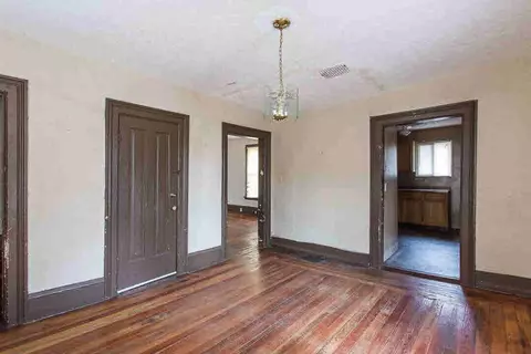 406 Griswold, Jackson, MI 49203 photo 13