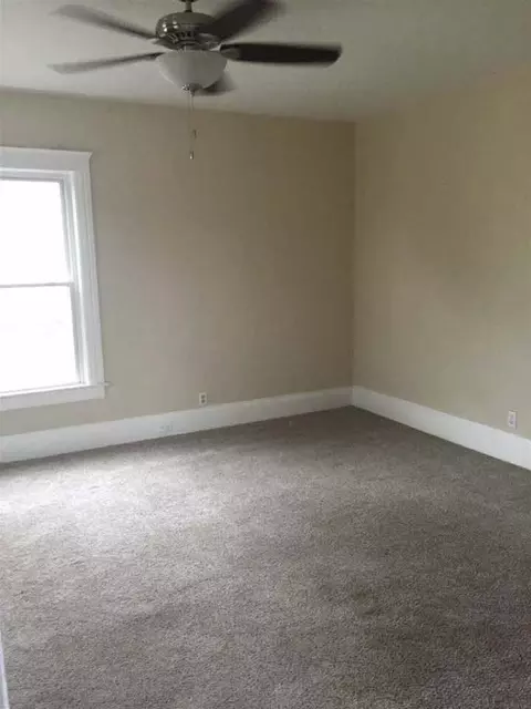 807 E Ganson, Jackson, MI 49201 photo 3