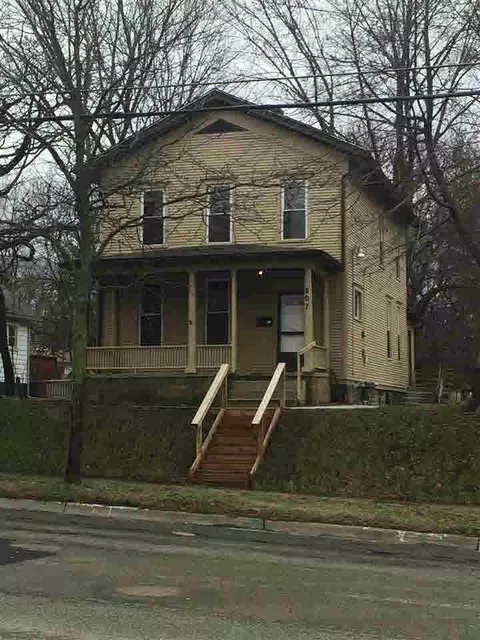 807 E Ganson, Jackson, MI 49201 photo 1