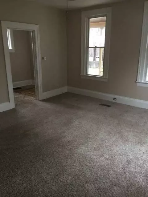 807 E Ganson, Jackson, MI 49201 photo 4