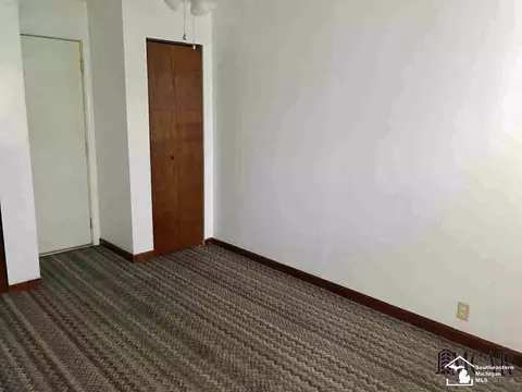 1234 Bentley, Monroe, MI 48162 photo 5