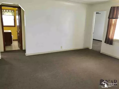 1234 Bentley, Monroe, MI 48162 photo 2