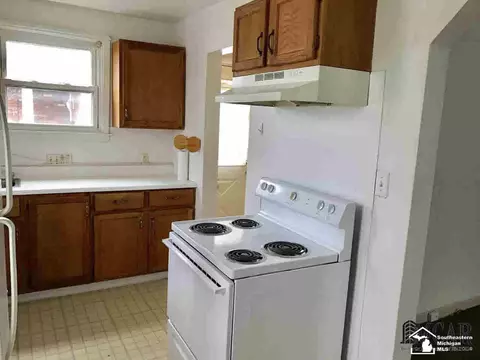 1234 Bentley, Monroe, MI 48162 photo 3