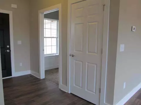 3841 Thorncrest, Jackson, MI 49203 photo 2