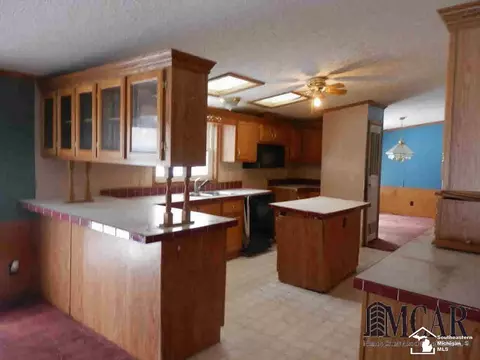 451 Nadeau, Monroe, MI 48162 photo 3