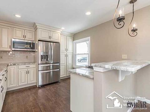 8871 N Custer Rd, Monroe, MI 48162 photo 17