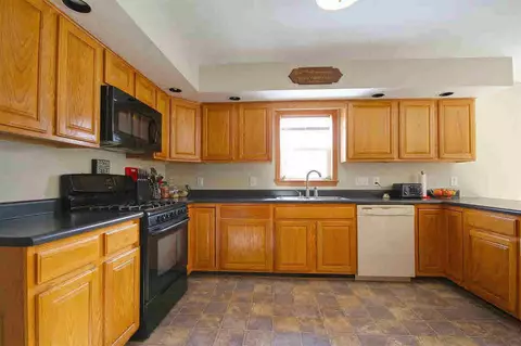5701 Kibby, Jackson, MI 49201 photo 11