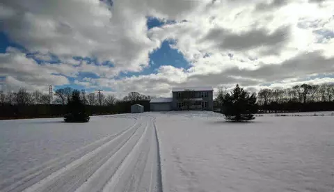 5701 Kibby, Jackson, MI 49201 photo 2
