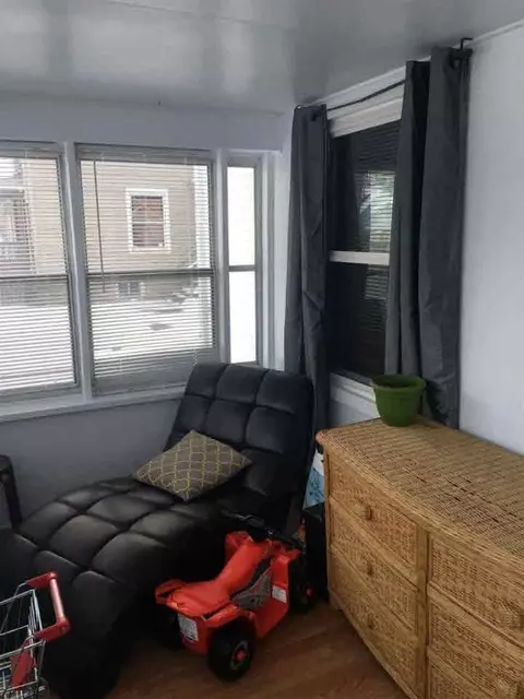 606 Loomis, Jackson, MI 49202 photo 6
