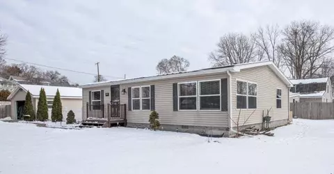 4915 Francis, Jackson, MI 49203 photo 2