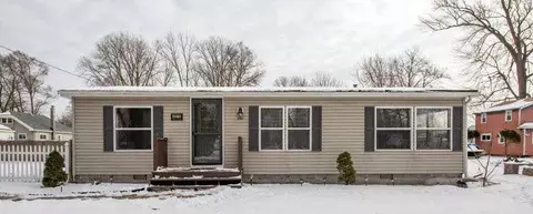 4915 Francis, Jackson, MI 49203 photo 1