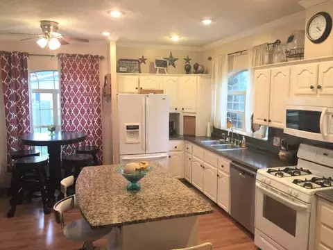 939 Concord, Jackson, MI 49202 photo 8